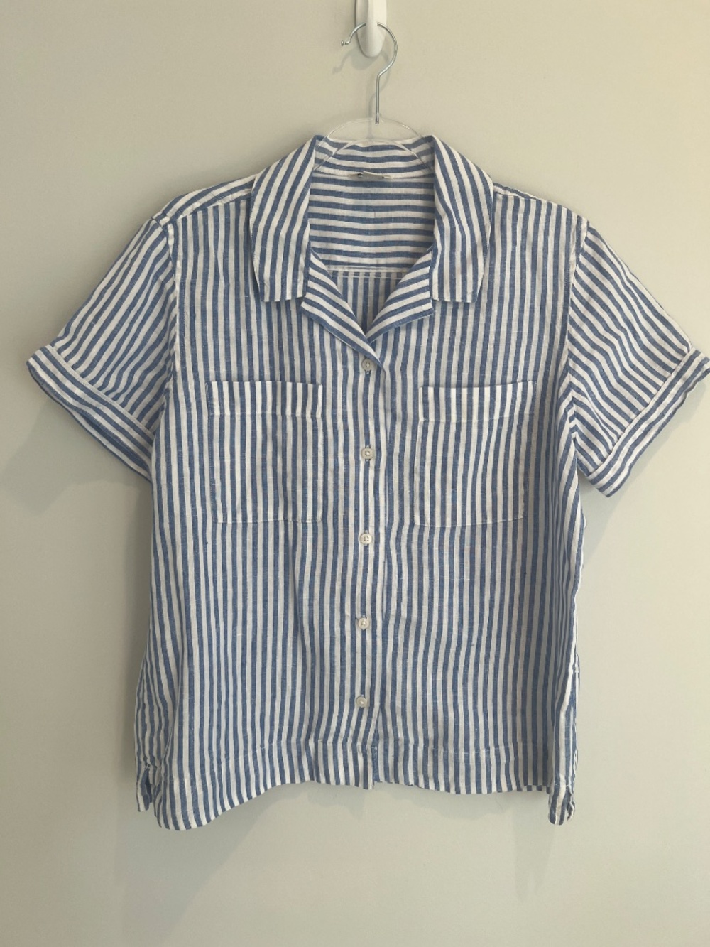 L.L. Bean Linen Striped Button Down Shirt Women's Medium Short Sleeve Blue White